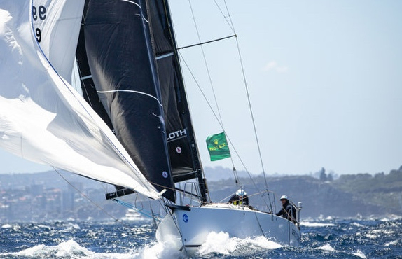 洋楽 Sydney J/99 Teams Silver in Rough & Tumble ROLEX Sydney Hobart Race