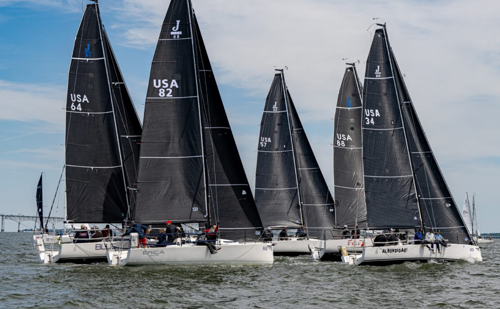 Harry Jenkins （ハリージェンキンス）ヨットレース　アート写真 Windy Finale Tests J/Teams at 2026 Helly Hansen Annapolis Regatta